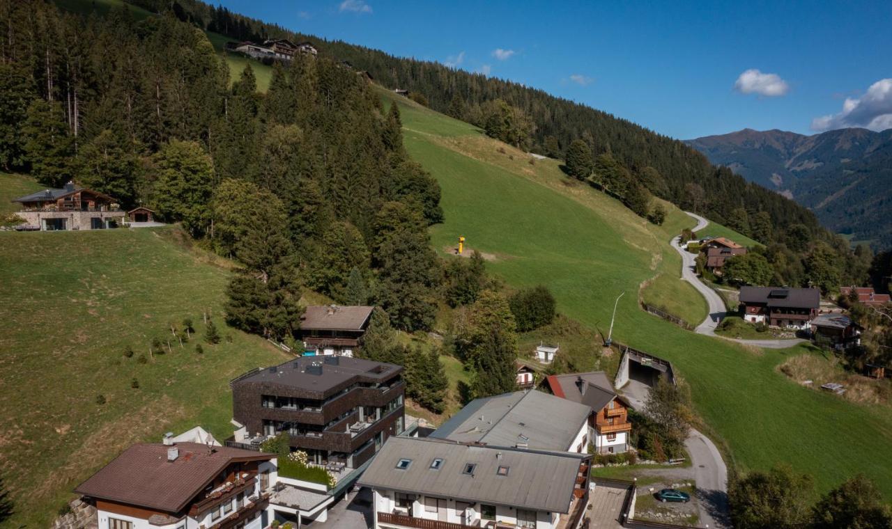 Sunny Ferienwohnungen Ski In - Ski Out Self Check In Целль-ам-Зе Экстерьер фото